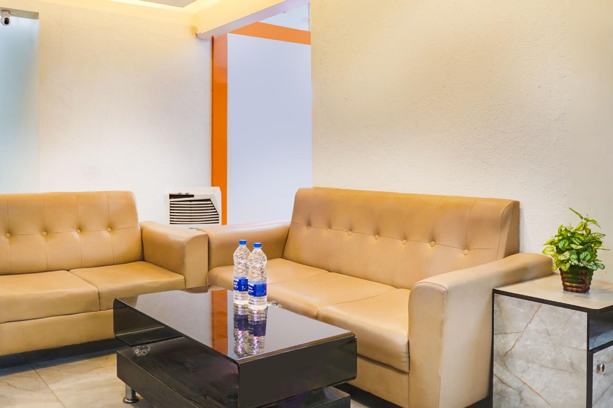 Super Townhouse Lohegaon Near Pune Airport formerly Landmark Regency 26/29