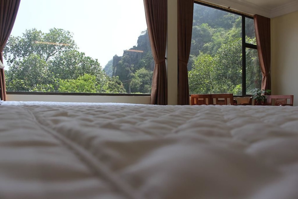 Sierra Homestay 23/65