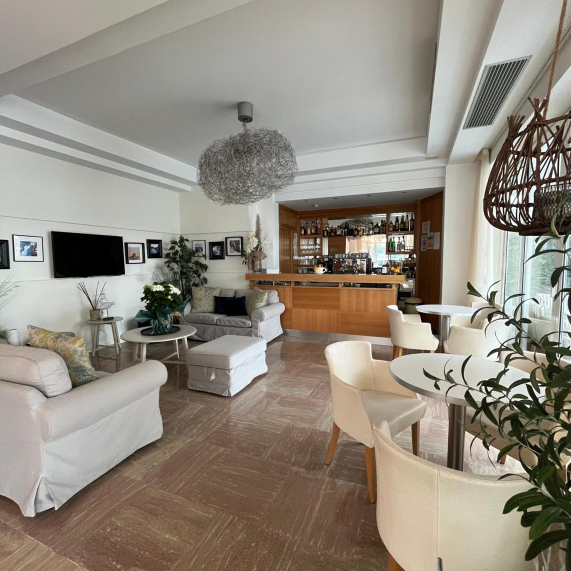 Hotel Mon Pays 32/50