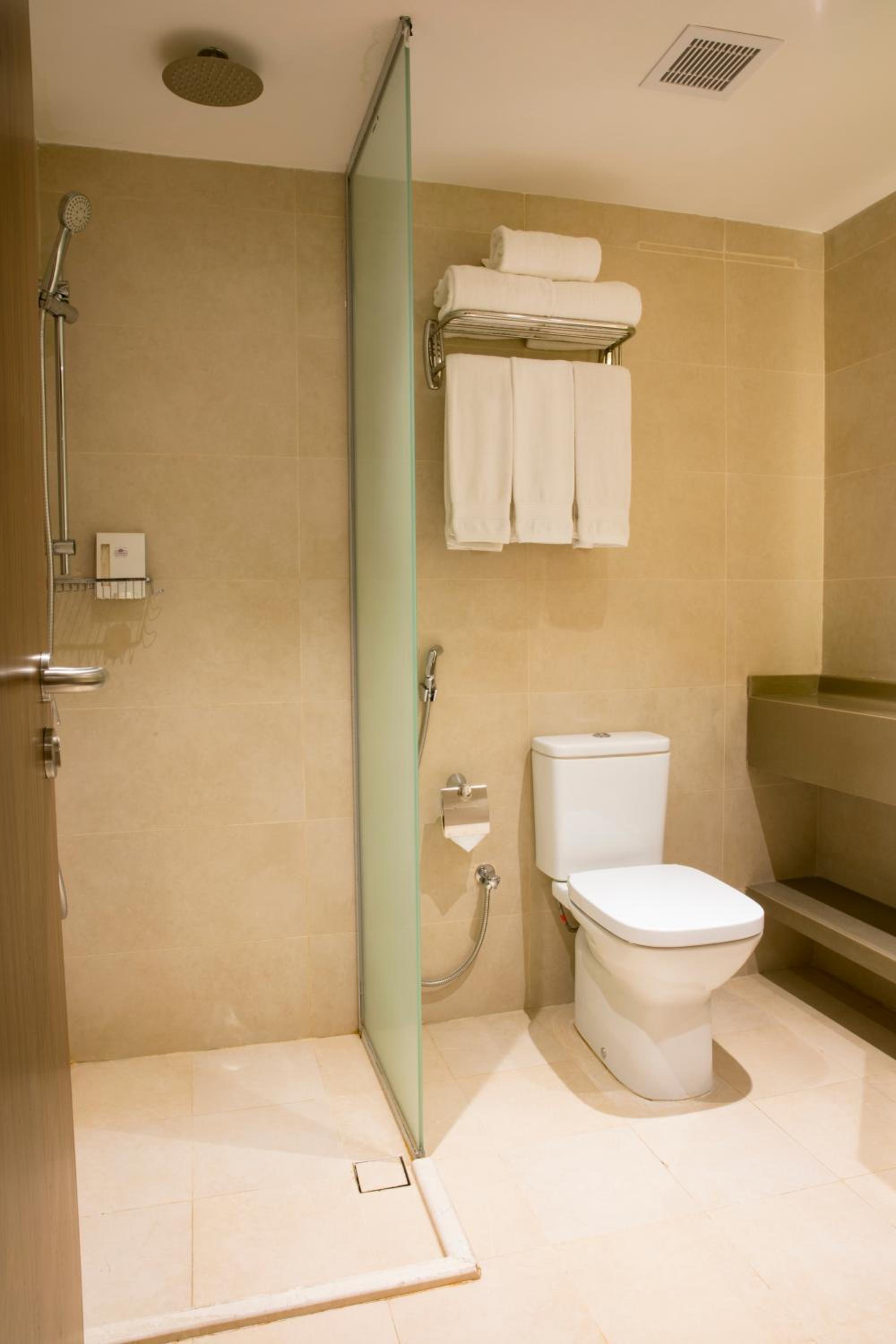 فندق هبة الله مكة(Hibatullah Hotel Makkah) 100/104
