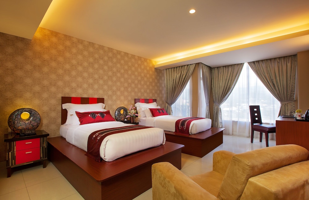 Lion Hotel And Plaza 16/40