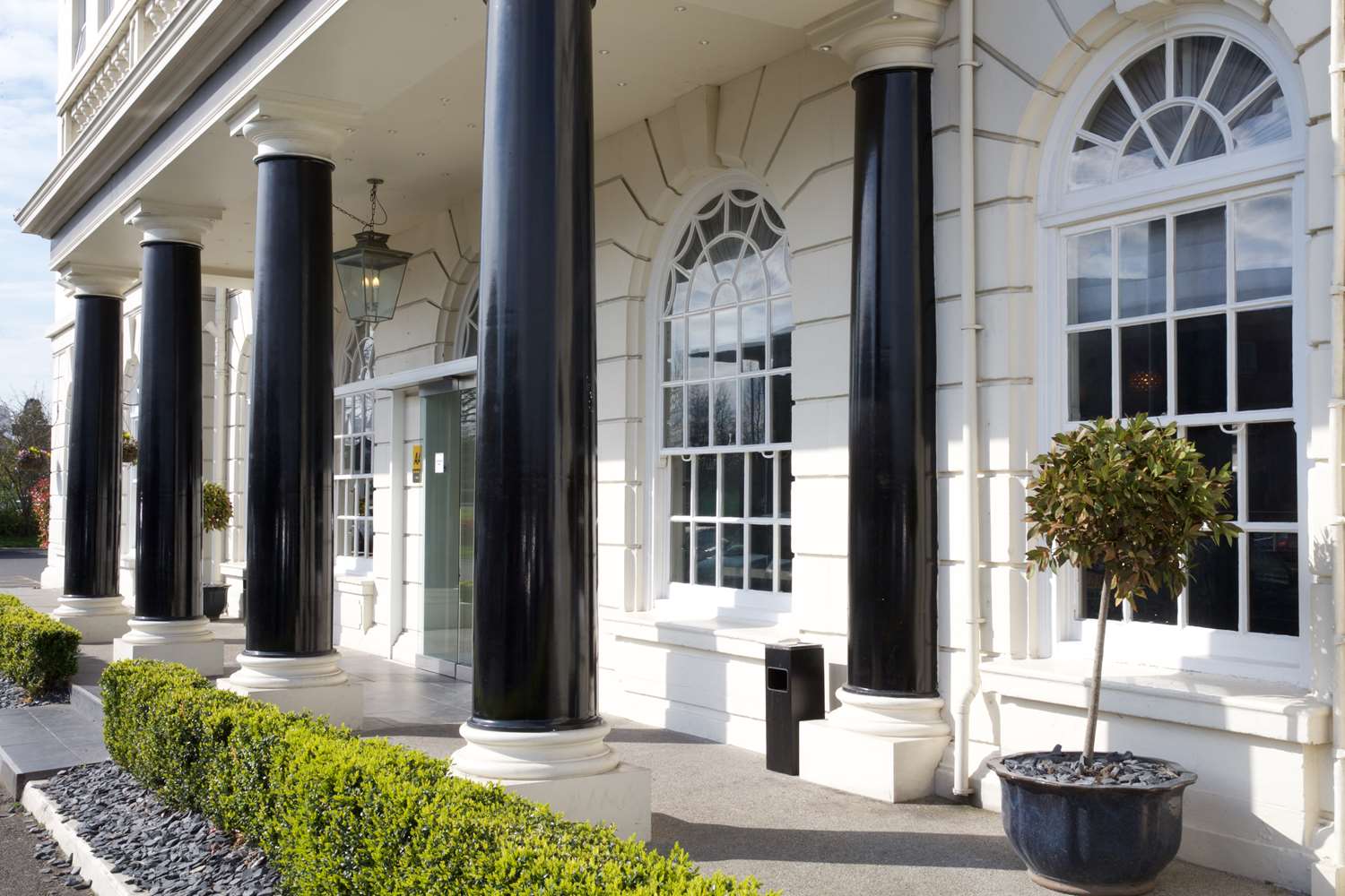 London Croydon Aerodrome Hotel by Sunday 4/29
