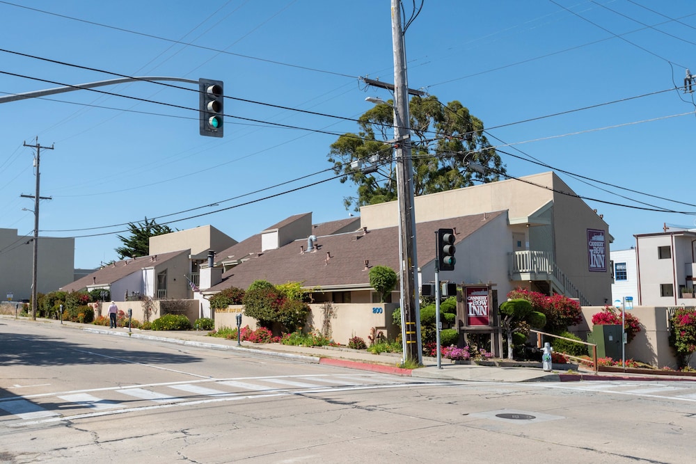 Cannery Row Inn 7/69