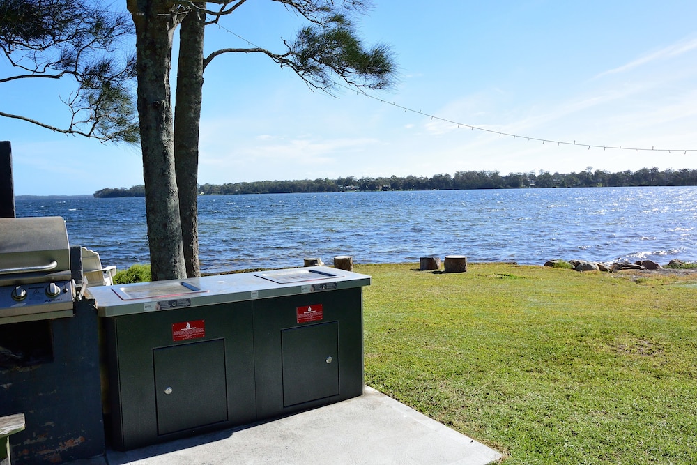 DUNGOWAN HOLIDAY ACCOMODATION 61/75