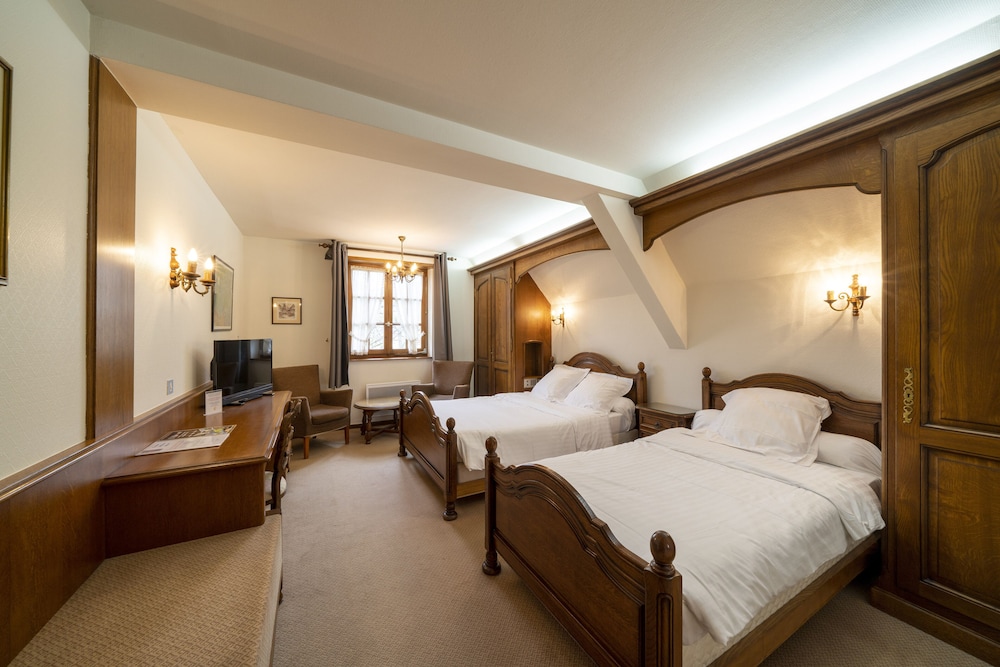 غرفة كومفورت ثلاثية بثلاثة أسرّة، Hotel Munsch 5/8