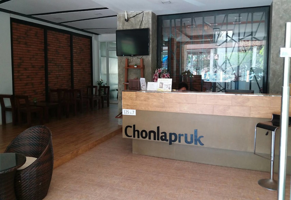 Chonlapruk Lakeside Hotel 16/56