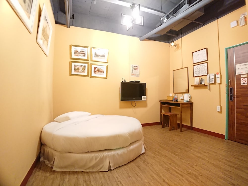 Dongning Atlas Hotel 12/68