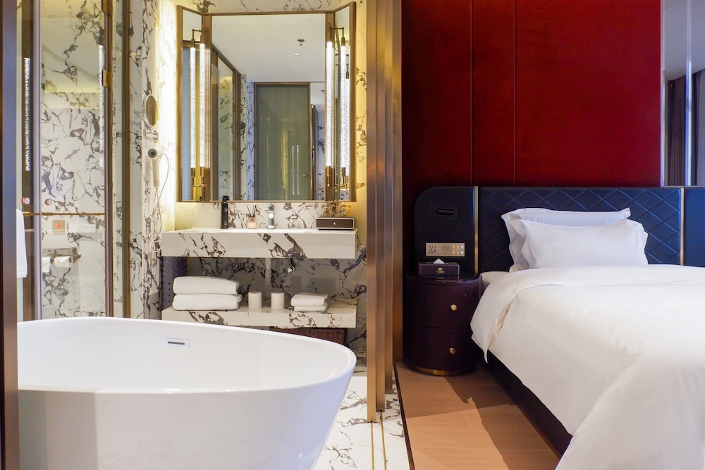 Days Hotel by Wyndham Shantou Longhu 41/43