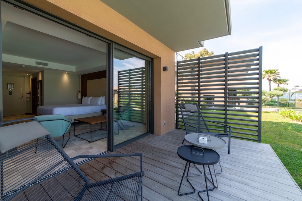 Kube St Tropez Hotel 52/74