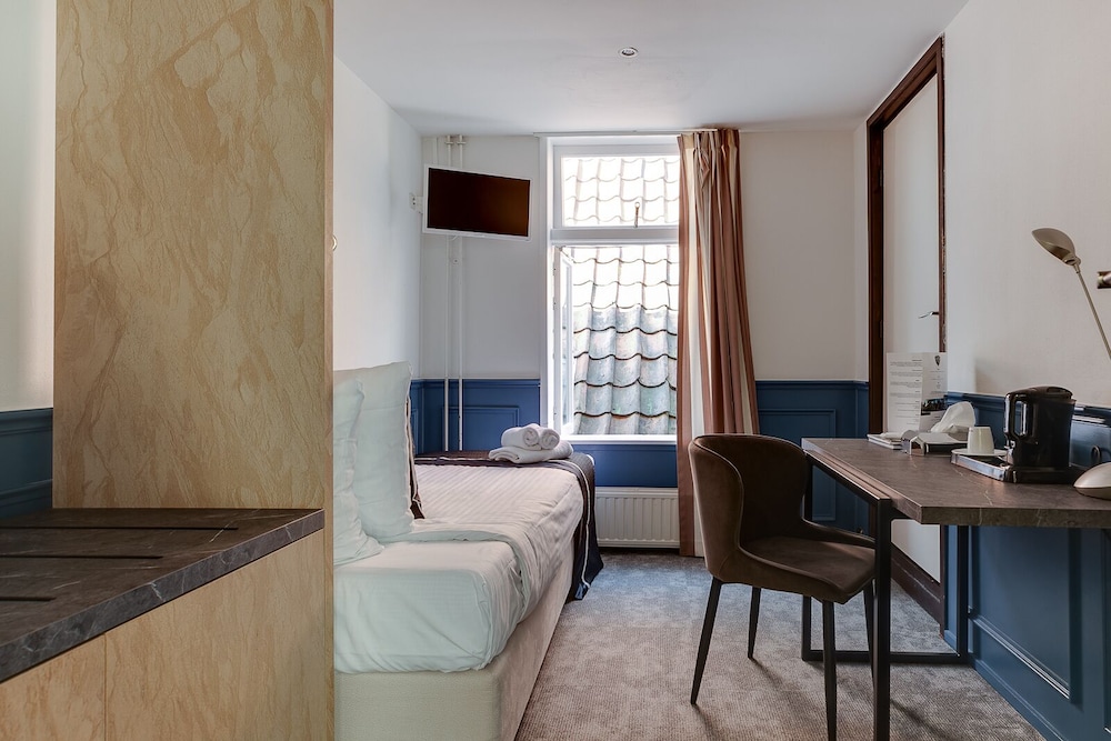 Hotel Royal Bridges 28/36