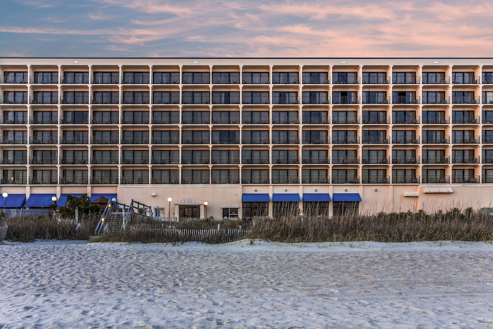 The Inn At Pine Knoll Shores 58/61