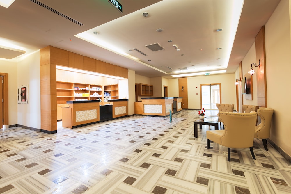 L'Oceanica Beach Resort Hotel 6/50