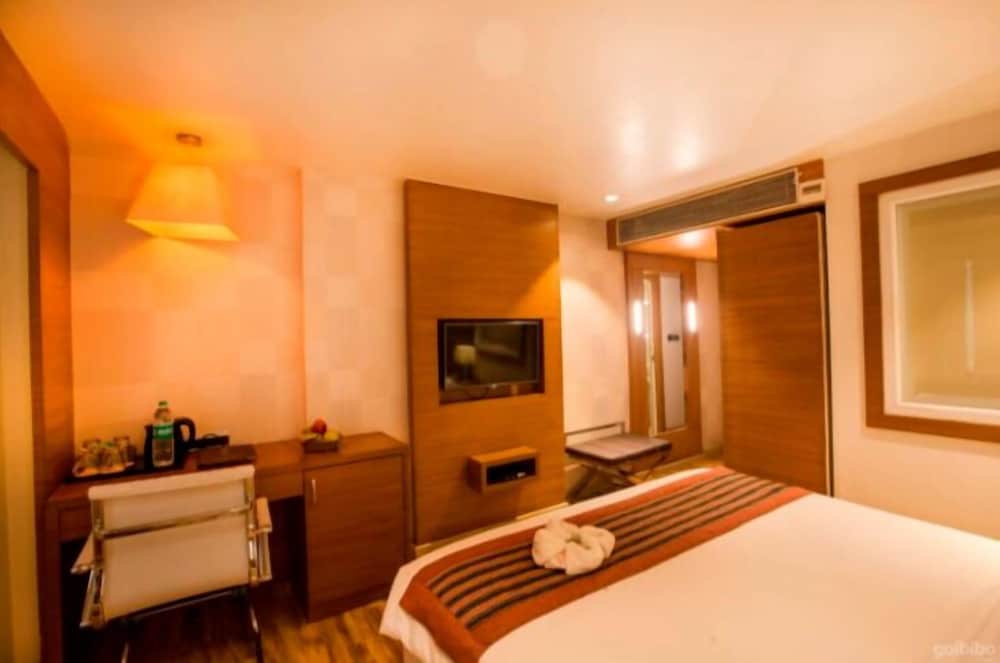 HOTEL SHUBH INN 10/19