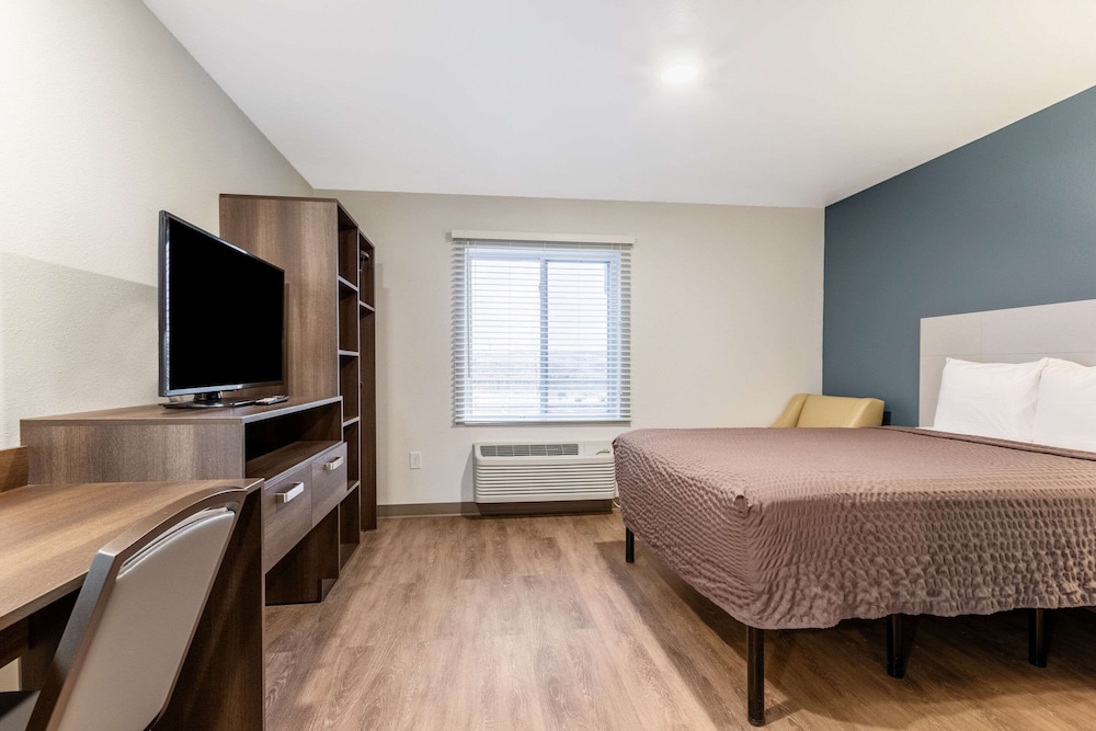 WoodSpring Suites Indianapolis Airport South 10/38
