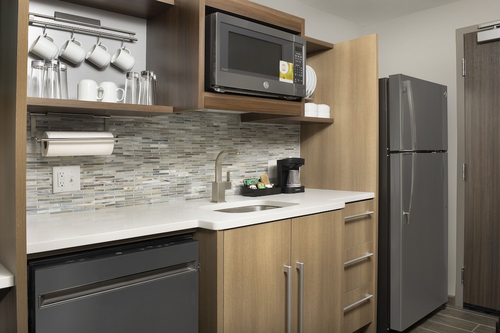 Home2 Suites by Hilton Miami Doral/West Airport, FL 9/43
