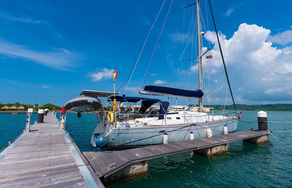 Marina Puerto Velero 53/58
