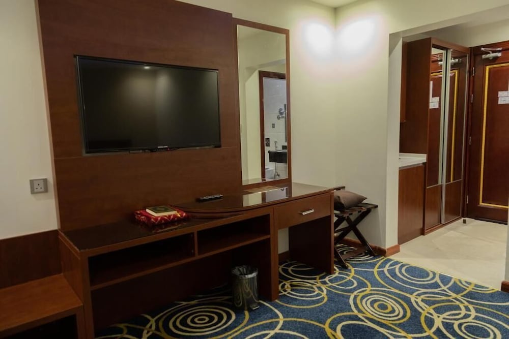 Carawan Hotel Jeddah 64/70