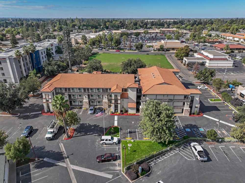 Hillstone Inn Tulare, Ascend Hotel Collection 51/59