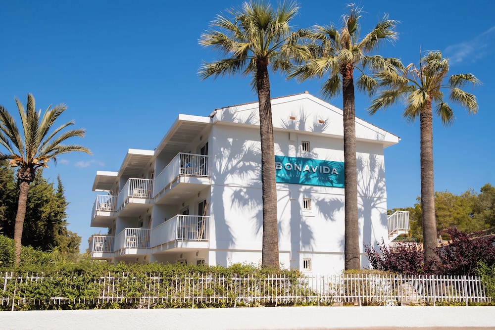 Bonavida Apartments 2/72