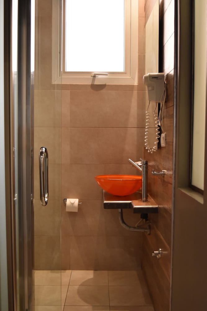 Albertina Hotel 30/31