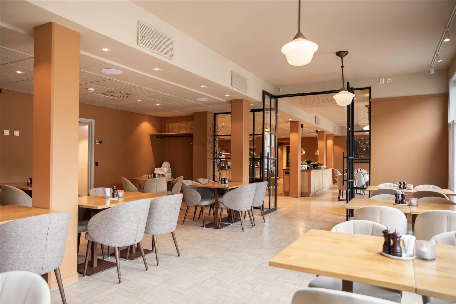 Home Hotel Hammer 15/19