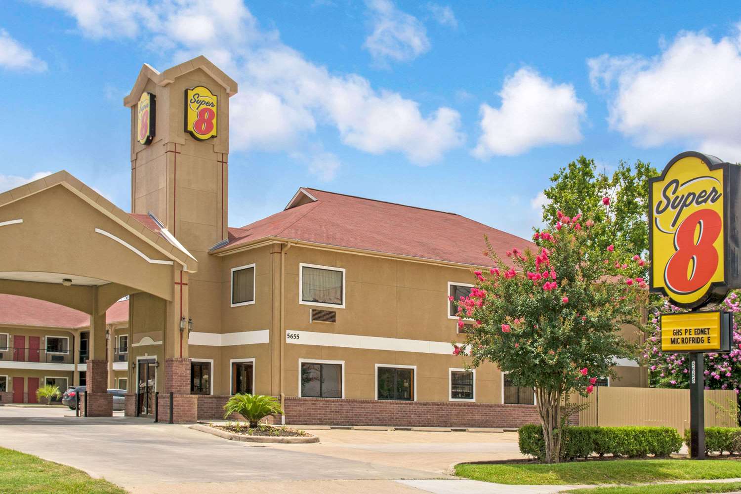 Super 8 by Wyndham Houston/Brookhollow NW 4/34