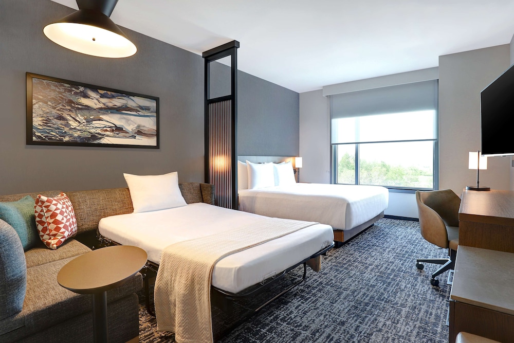 Hyatt Place Ottawa West 8/50