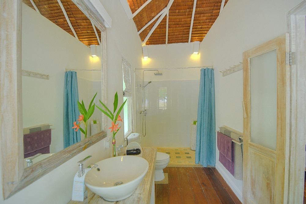 Trikora Beach Club & Resort 70/71