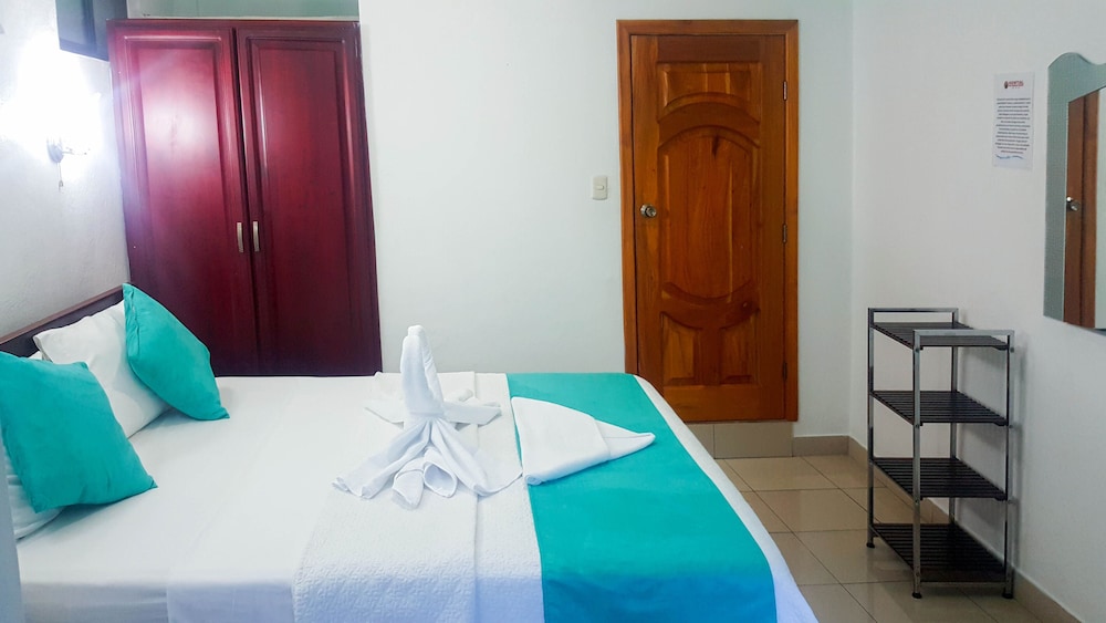 Hostal Sir Francis Drake 14/50