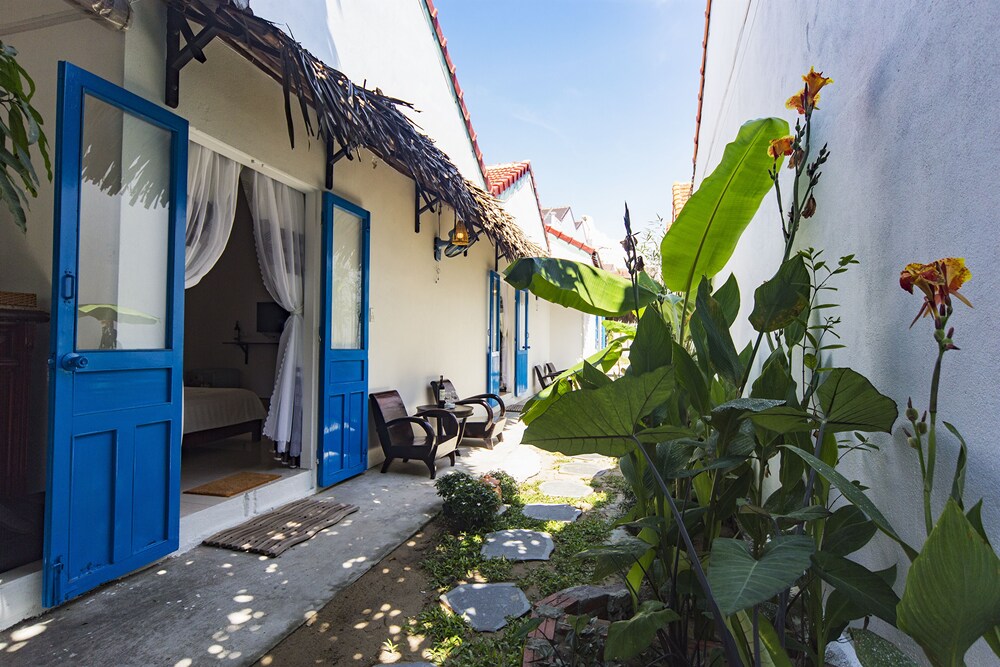 Cashew Tree Bungalow 7/65