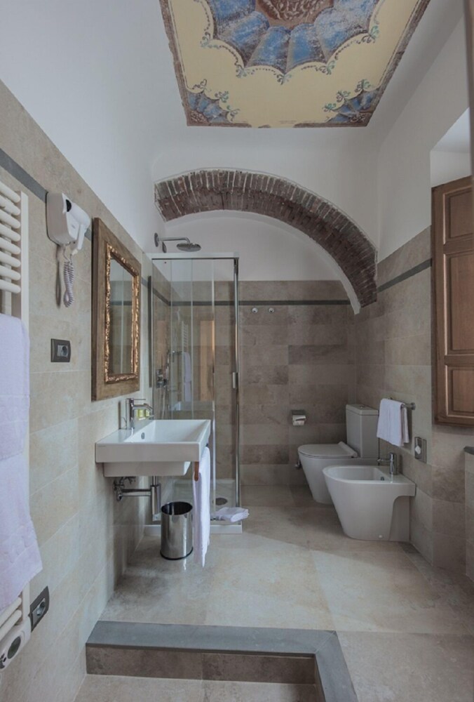 Relais Corte Rodeschi 49/50