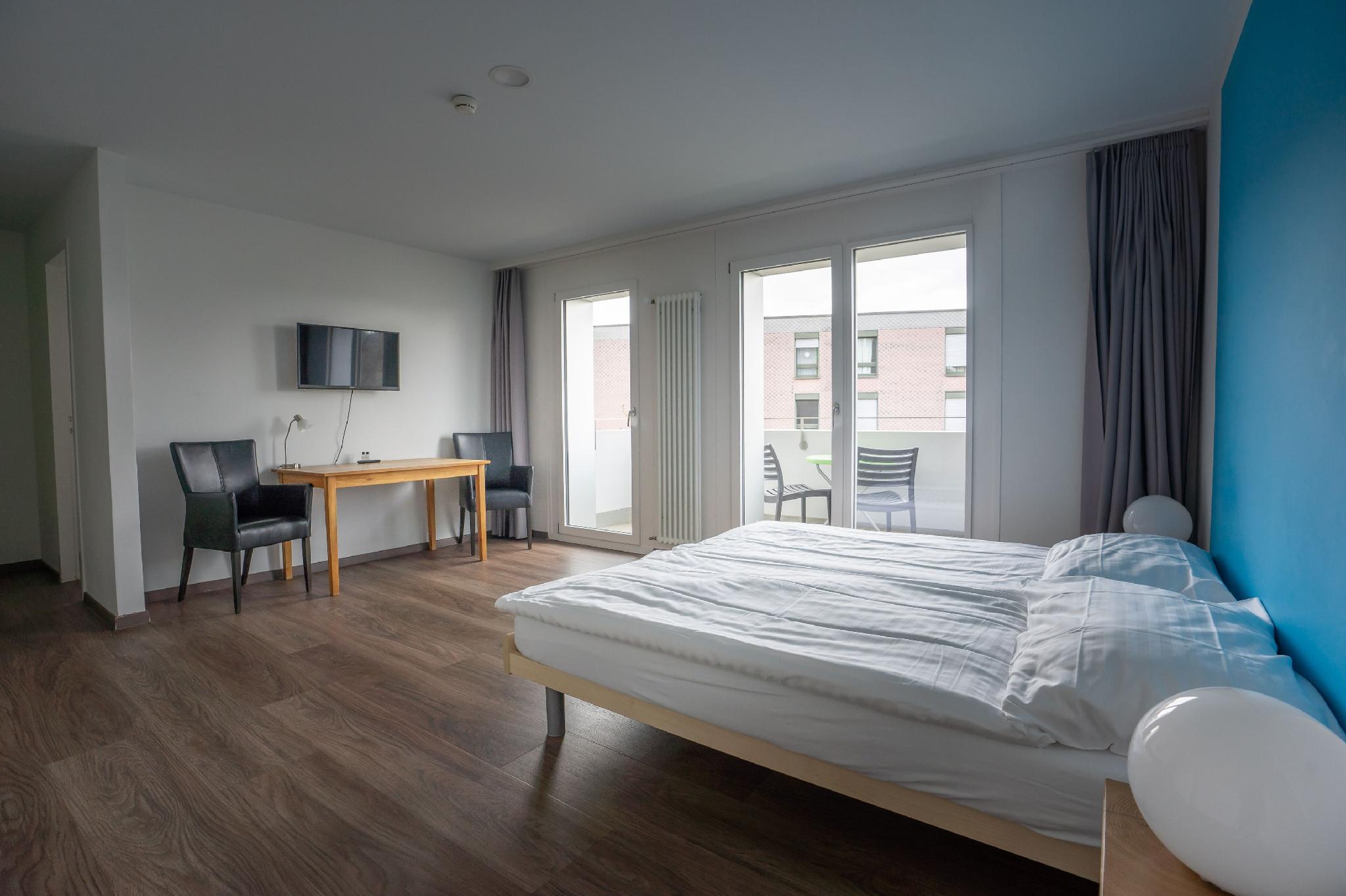 جناح بسريرين منفصلين وأسرّة بطابقين بغرفتي نوم بحمام خاص في الملحق