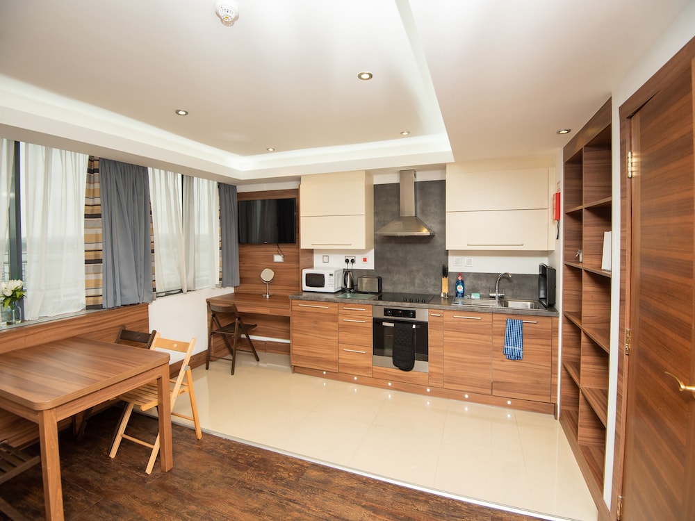 Livin Serviced Apartments 13/68