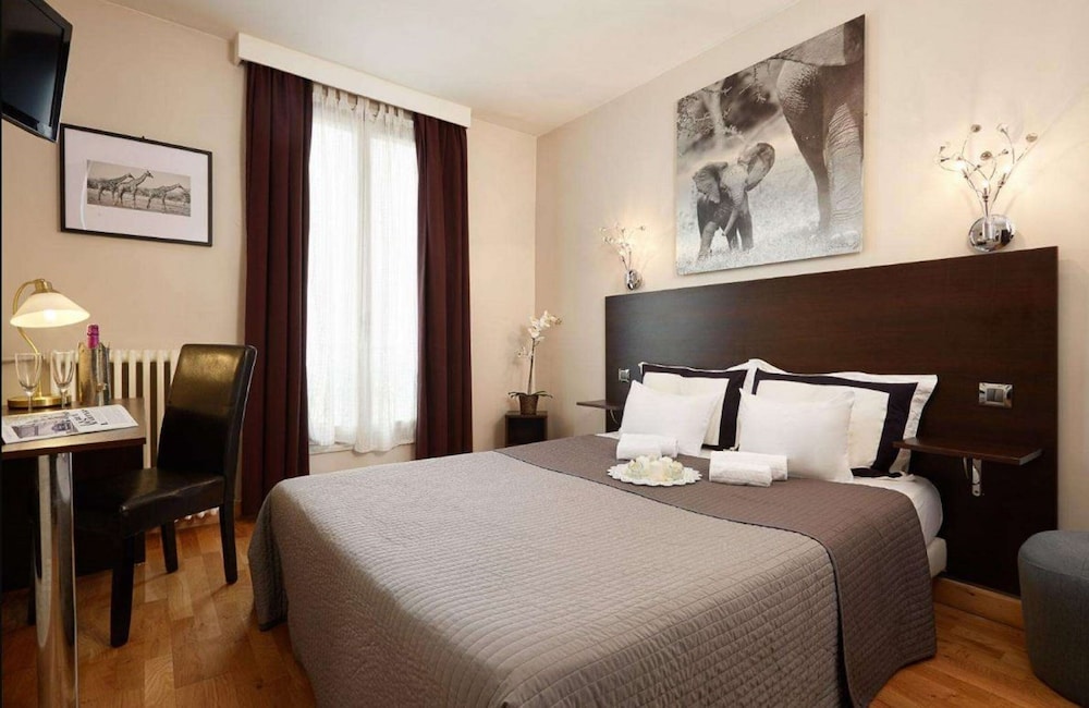Hotel Le Twelve 24/50