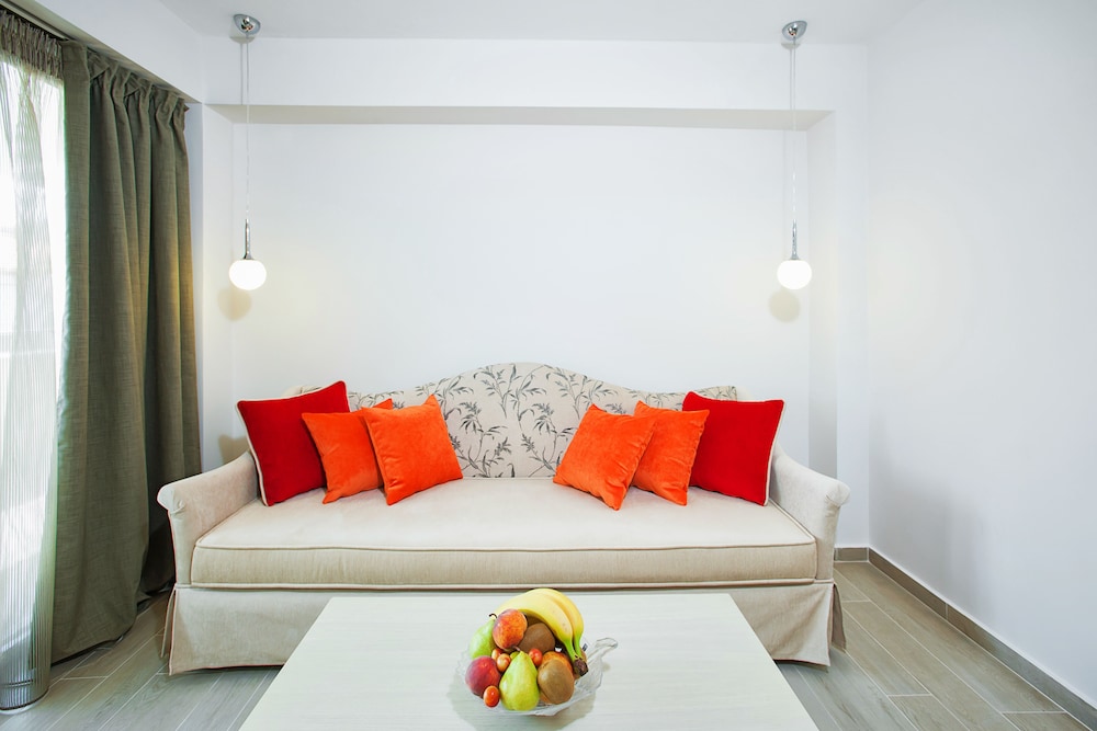 Core Hotel 20/50