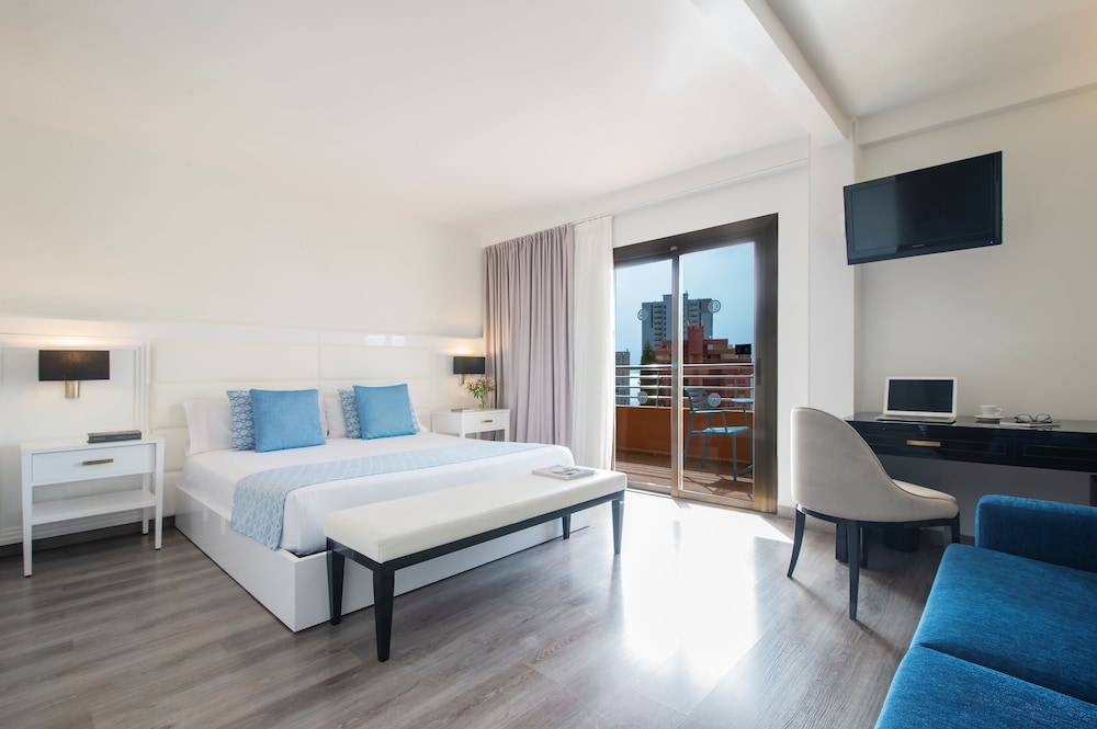 SUPERIOR, DOUBLE BED