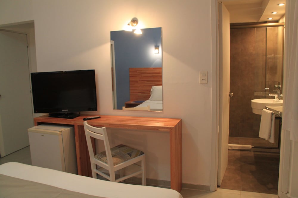 Florinda Hotel 4/18