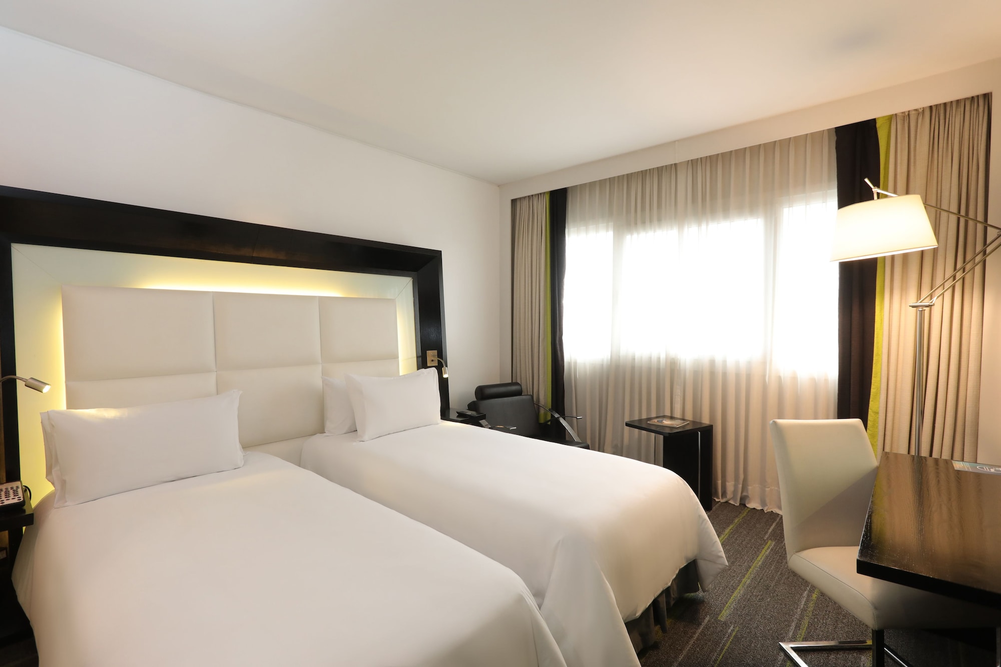 SUPERIOR, TWIN BEDS