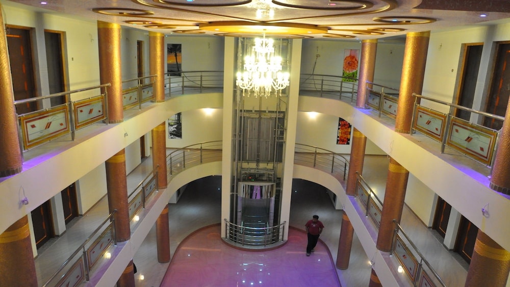 Hotel Ocean Inn 3/20