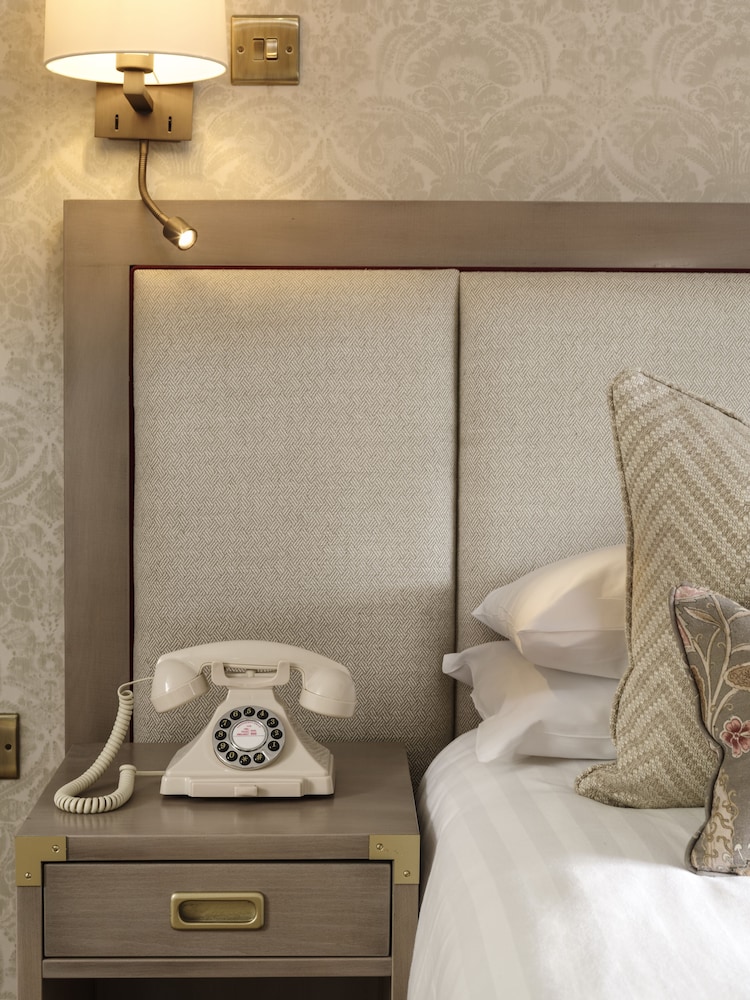 Eastwell Manor Hotel 9/50