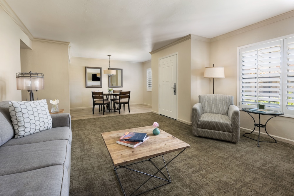 Kimpton Miralina Resort and Villas by IHG 49/84