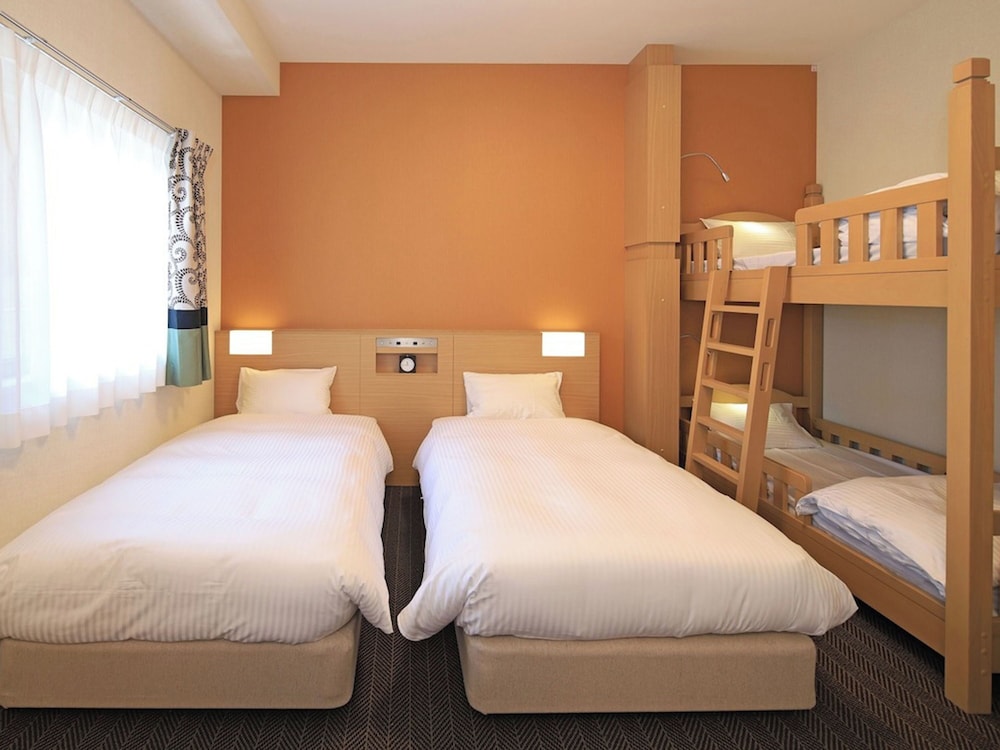 Nest & Rise Osaka Namba Hotel 12/50