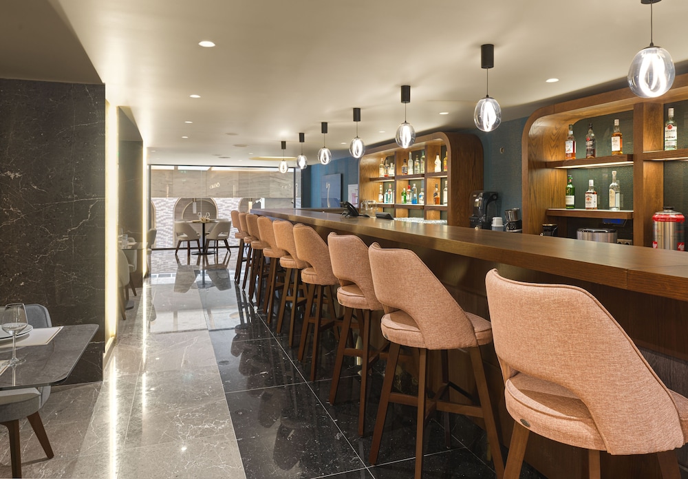 Leonardo Hotel Athens City Center 45/58