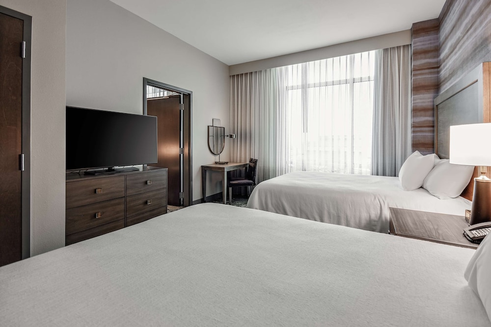 Embassy Suites by Hilton Jonesboro Red Wolf Convention Center 18/60