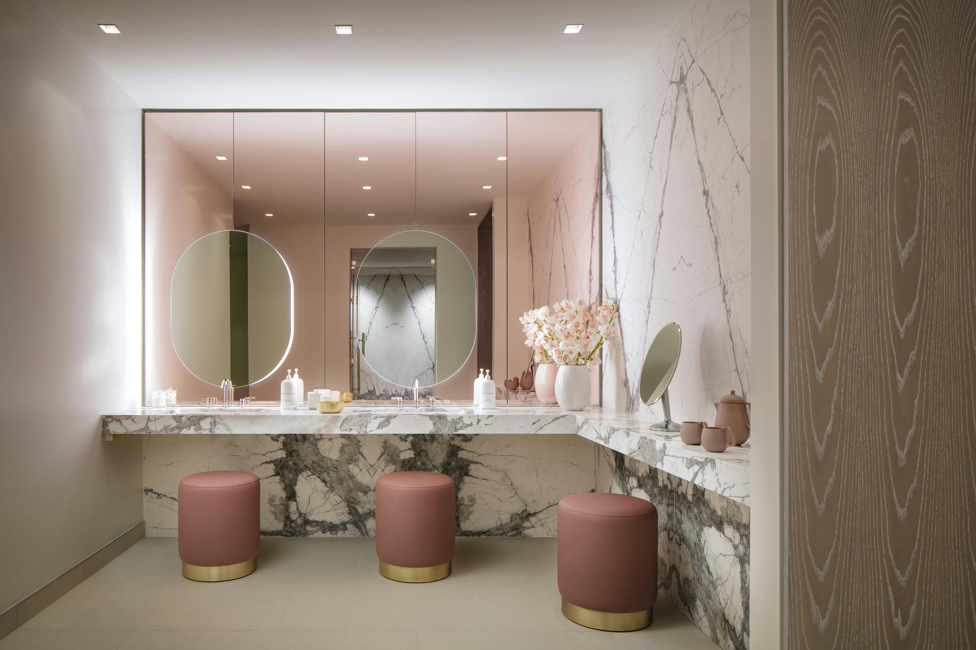 The St Regis Toronto 26/66