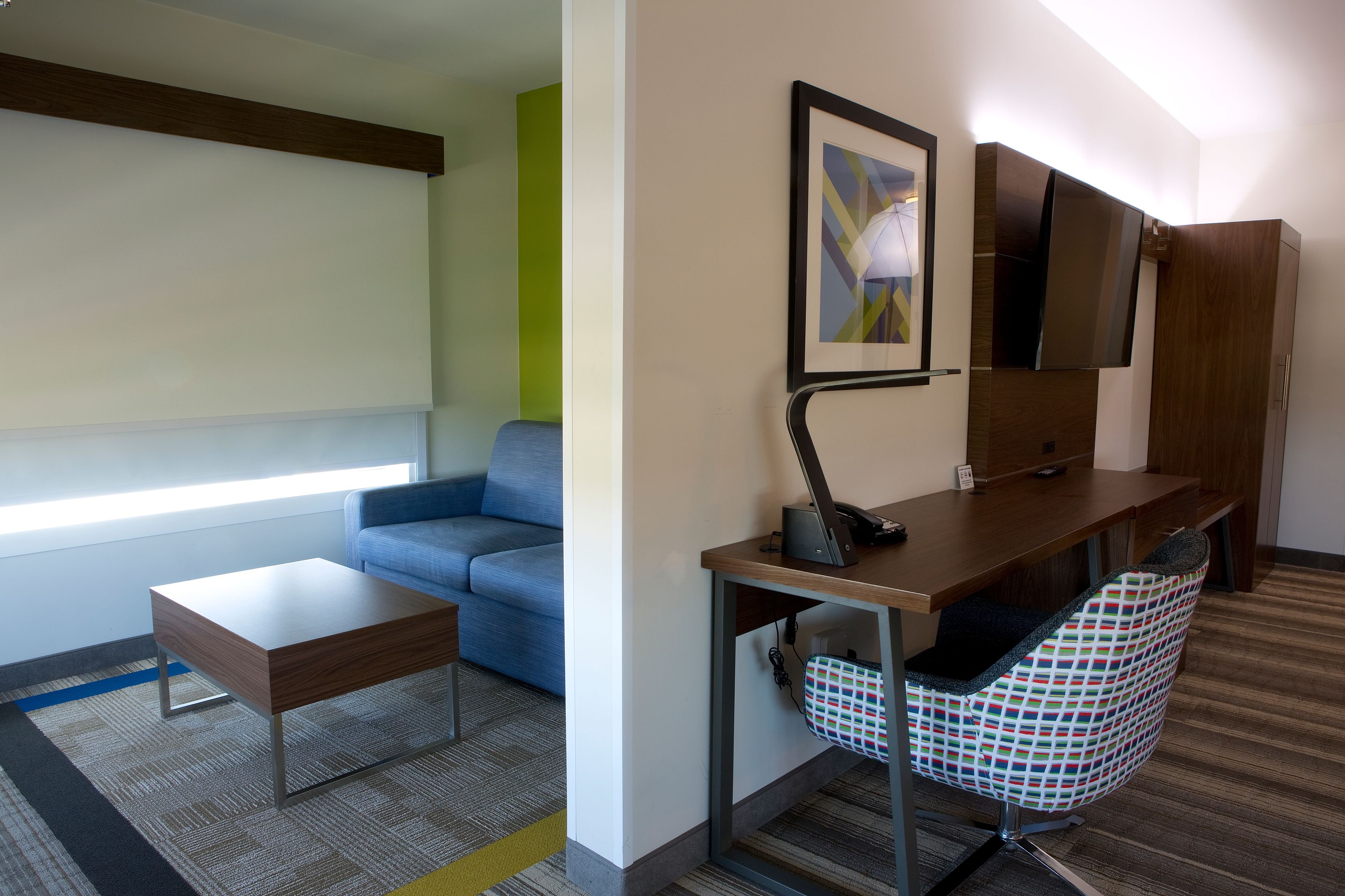 Holiday Inn Express And Suites Edmonton Sw Windermere 72/78