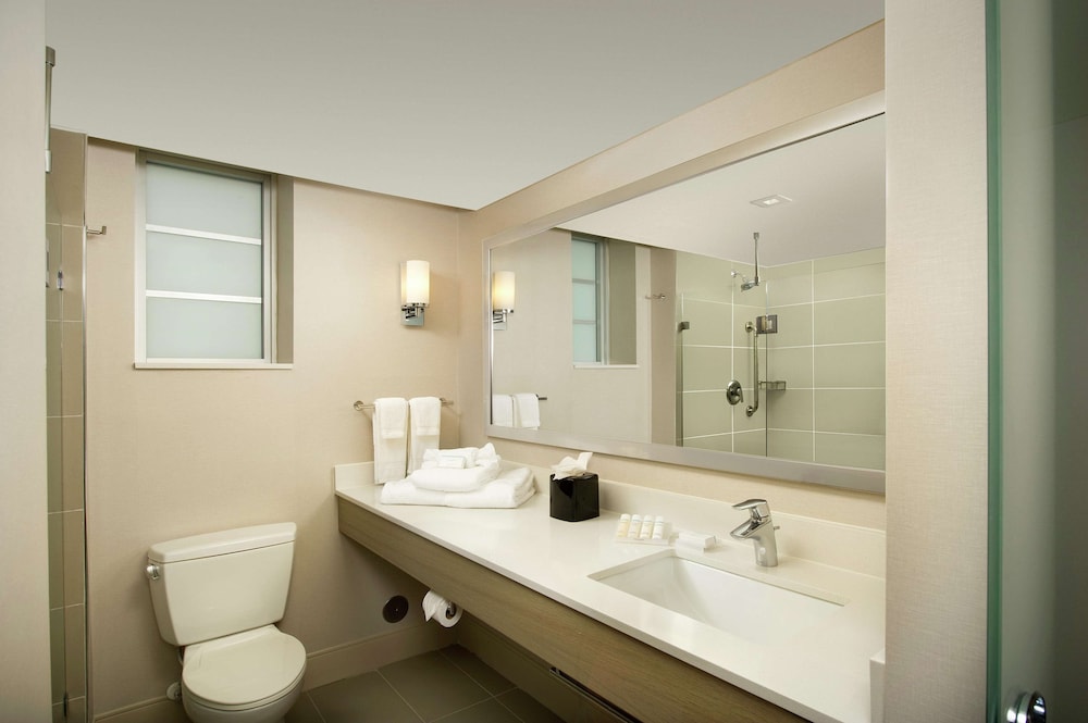 Hilton Garden Inn Miami South Beach 9/41