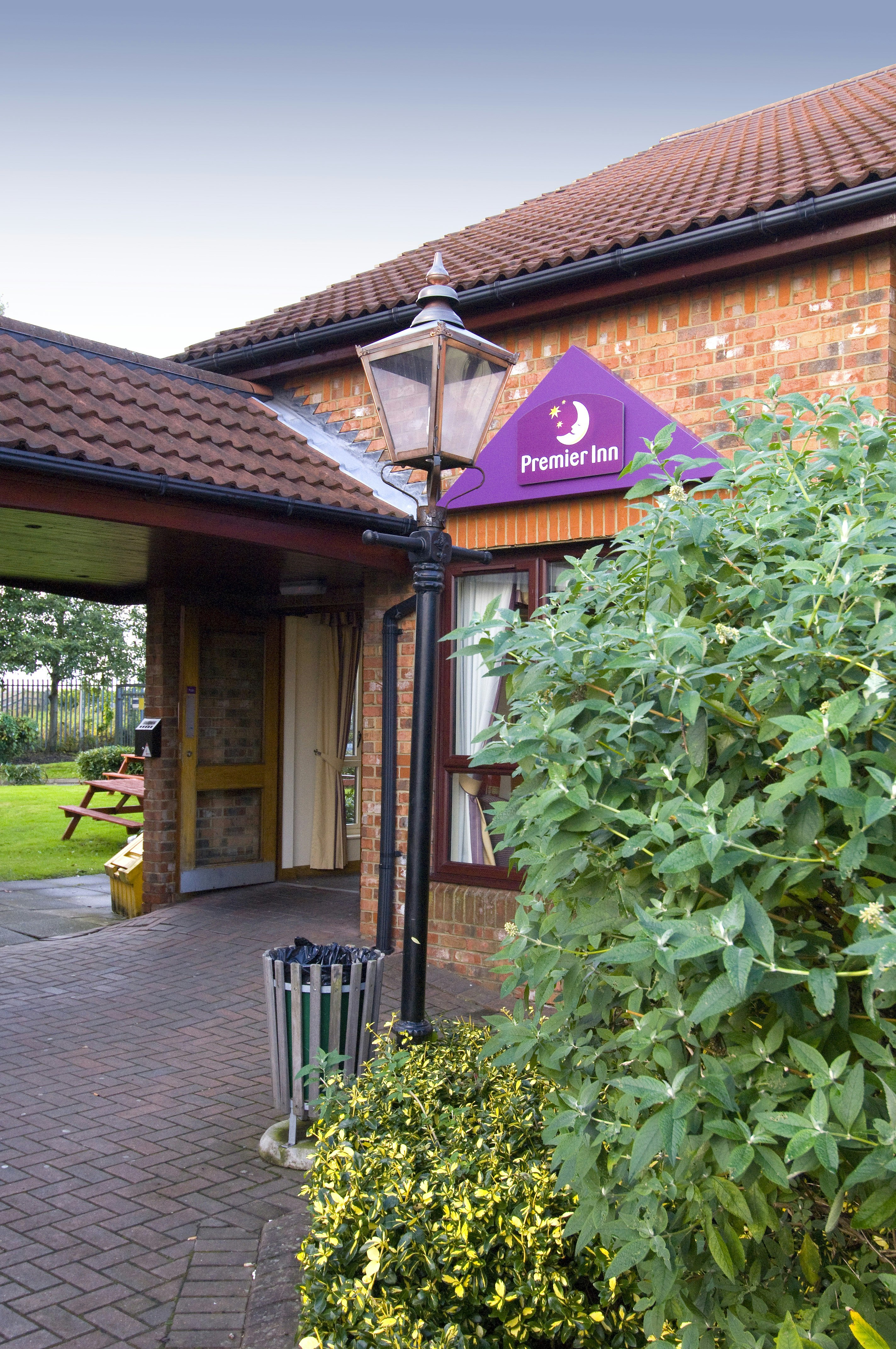 Premier Inn Manchester (Denton) 8/28