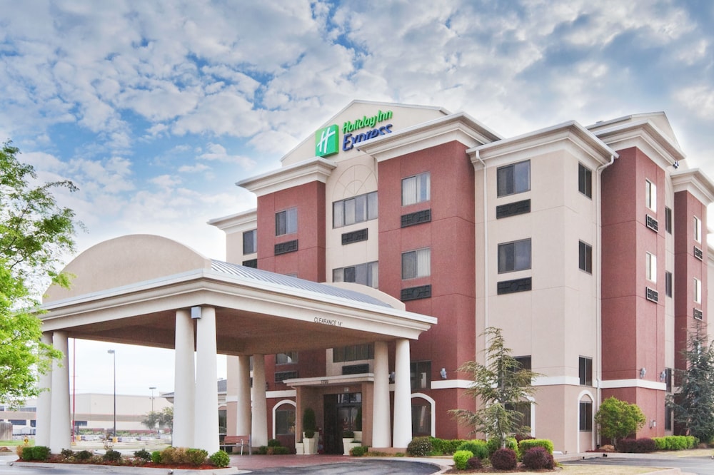 Holiday Inn Express & Suites Midwest City, an IHG Hotel 1/62