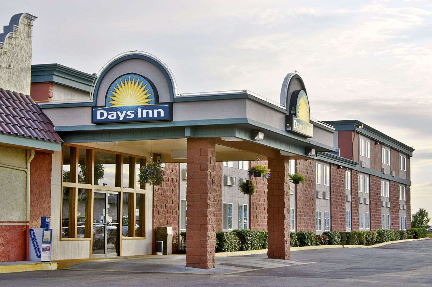 Days Inn by Wyndham Mt. Vernon 2/12